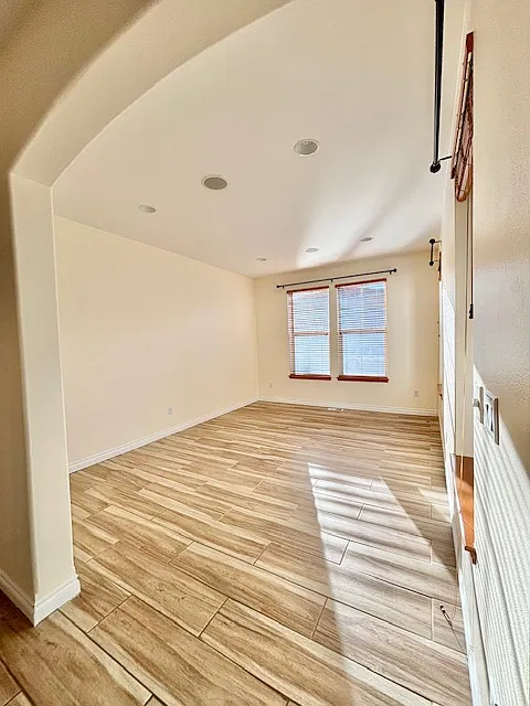 28118 142nd pl se - 1 — Photo 3