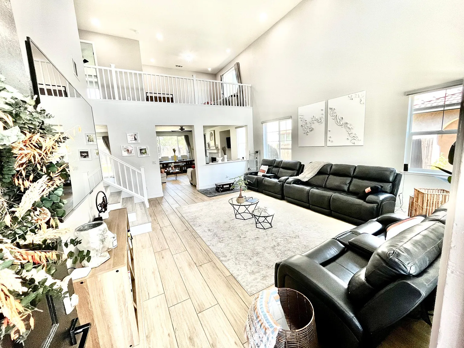 130 Vella Cir photo 1