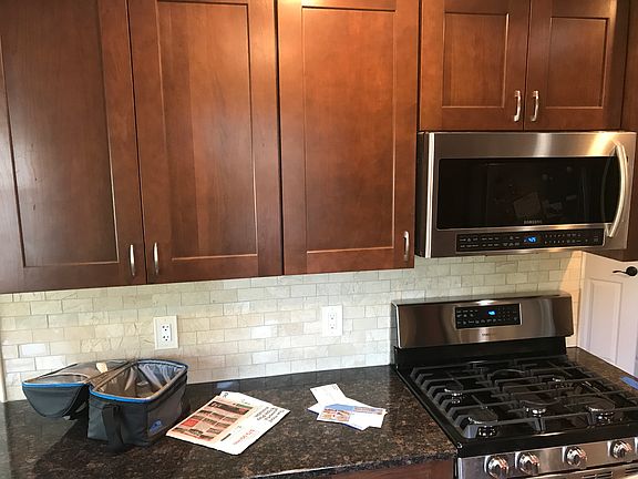 3rd image of 16 Caroline Ave