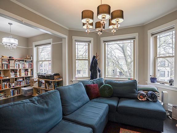 2nd image of 2259 W Leland Ave Unit 2