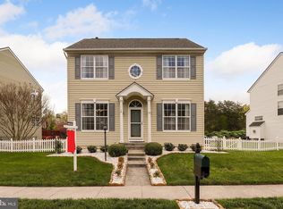 12419 Iona Sound Dr, Bristow, VA 20136