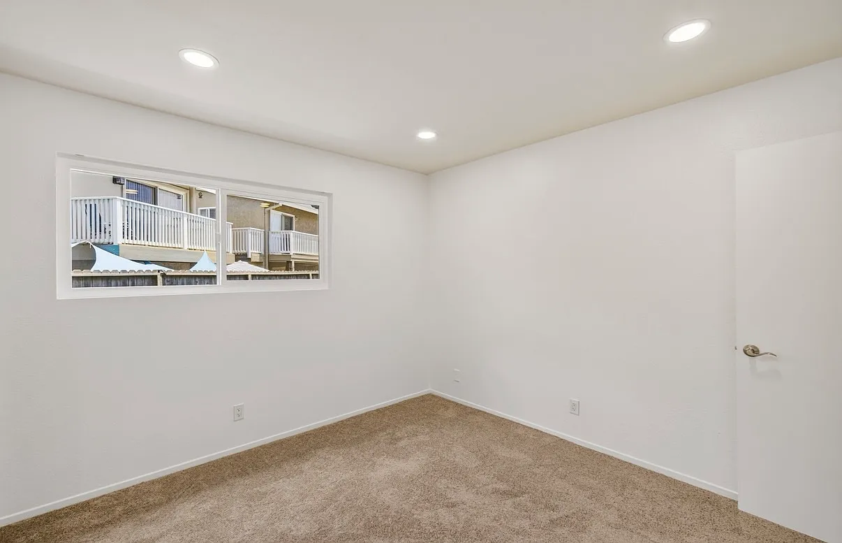 2 bed, 1140 sqft, $1,900 — Photo 1