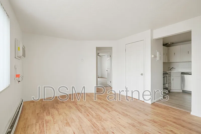 2455 Bryant St — Photo 1