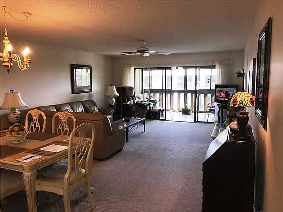 5th image of 160 SE Saint Lucie Blvd Unit Un A 403