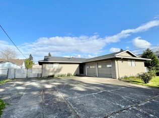 808 SE 141st Ave #1, Portland, OR 97233