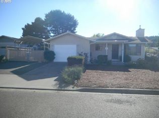 526 Evergreen Loop, Reedsport, OR 97467