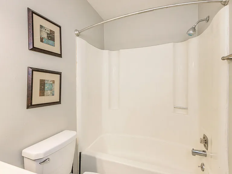 Ashley Oaks Apartments — Photo 27