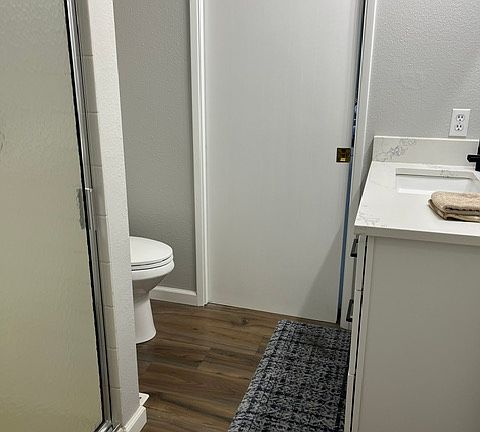 4th image of 4065 SE Vernie Ct
