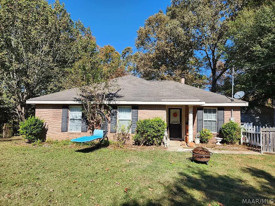 160 Laurel Hill Dr