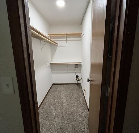 2nd image of 1950 Maple Ave #1950