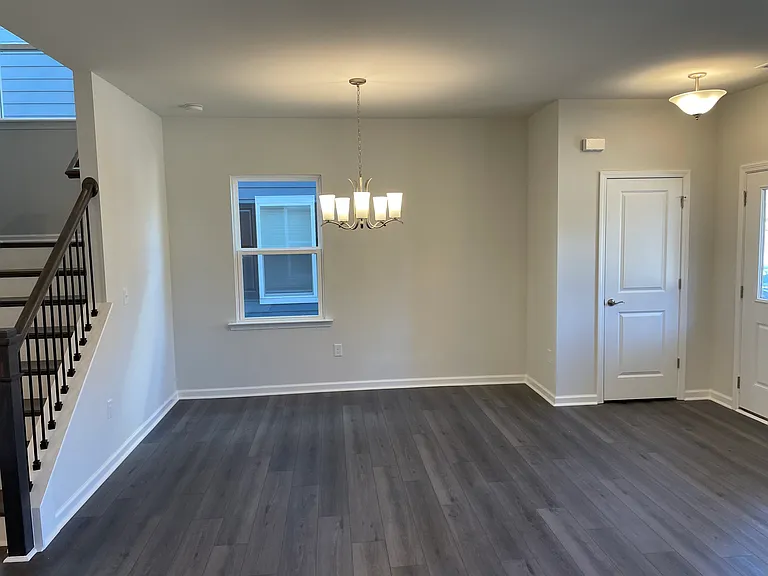 960 Trestleview St — Photo 5