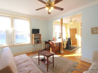 315 3rd St APT 2R, Jersey City, NJ 07302