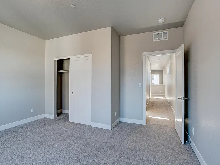 829 Cherokee Dr — Photo 23