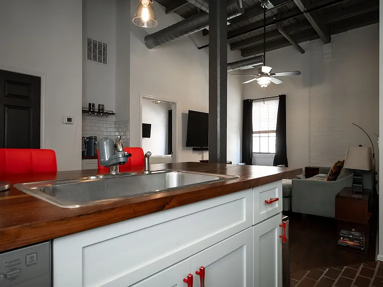 269 N Hull St #202 — Photo 7