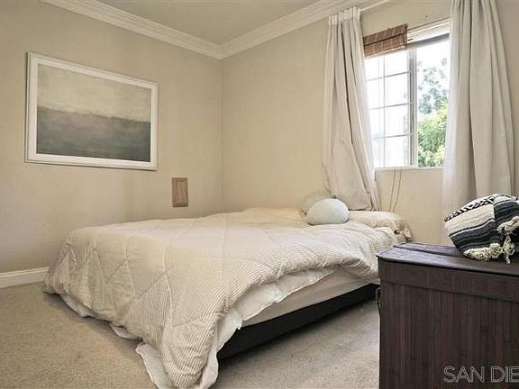 4th image of 2078 Harrison Ave Unit A/b