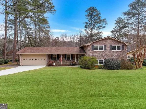 2889 Rotherwood Dr, Tucker, GA 30084