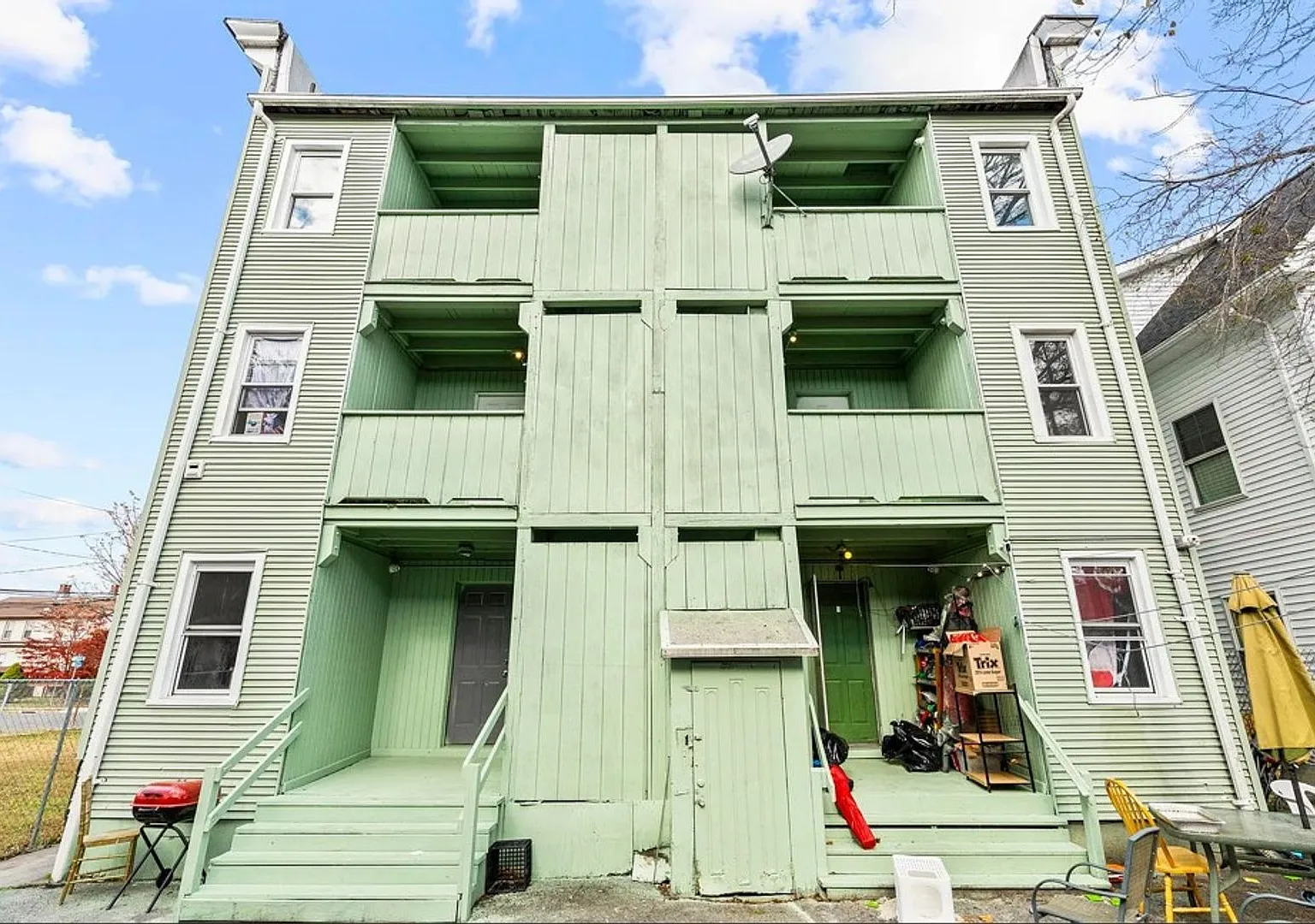 746-748 Maple Street — Photo 3