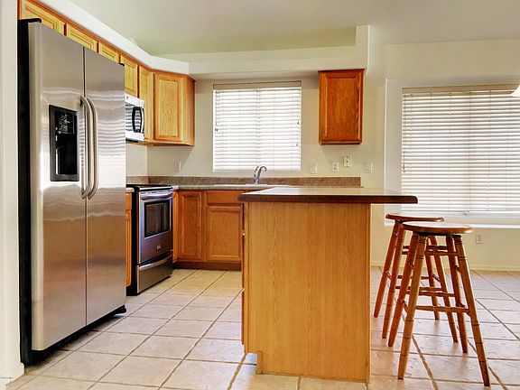 4th image of 918 E Tonopah Dr