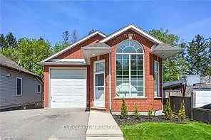 3 bed, $2,700 — Photo 2