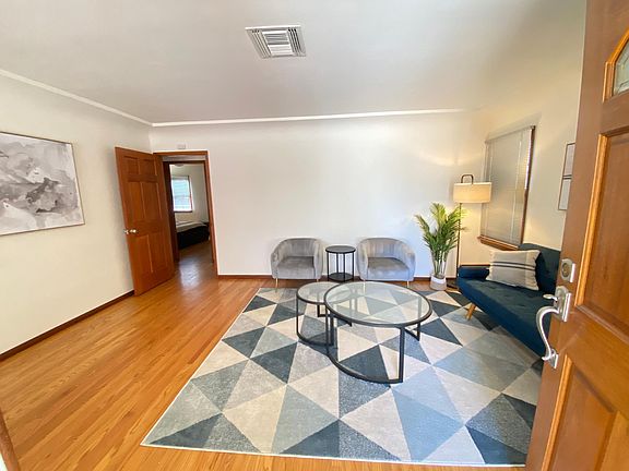4th image of 4239 Lindblade Dr