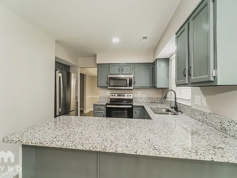 9315 Haywain Ct — Photo 3