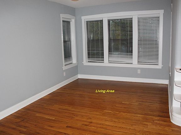 2nd image of 5022 N Winthrop Ave APT 2E