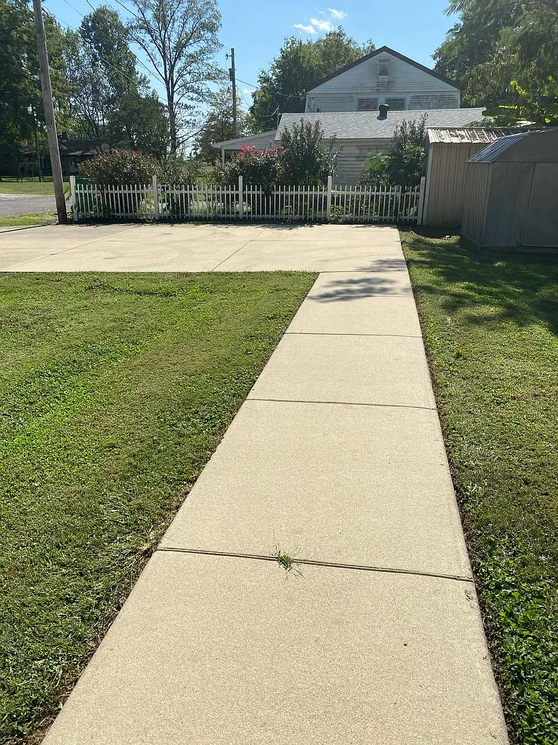 Move In Ready 1 Bed 1 Bath — Photo 4