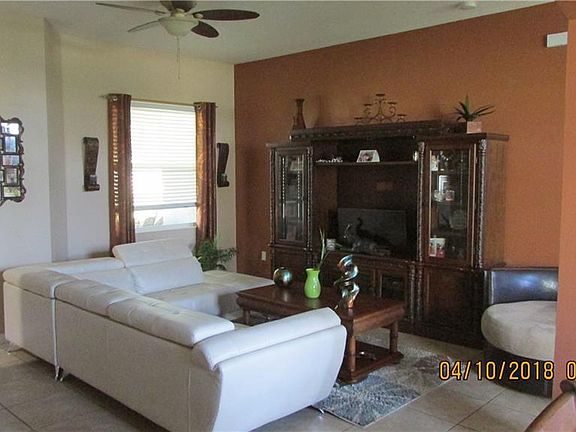 4th image of 3504 Tumbling River Dr
