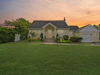 276 N Utica Avenue, Massapequa, NY, 11758