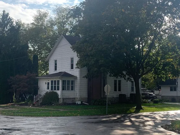 500 S Webster St, Fairbury, IL 61739