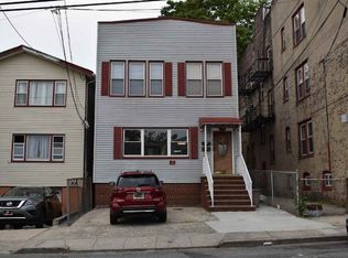 218 Seaview Ave, Jersey City, NJ 07305