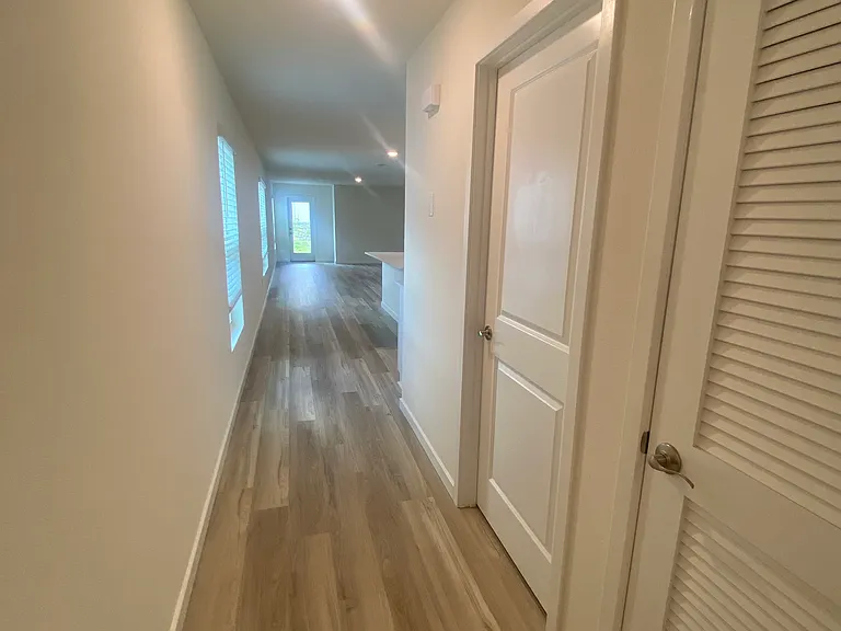 11511 Memorial Dr — Photo 16