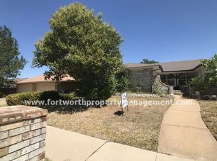 6913 W Cleburne Rd, Fort Worth, TX 76133