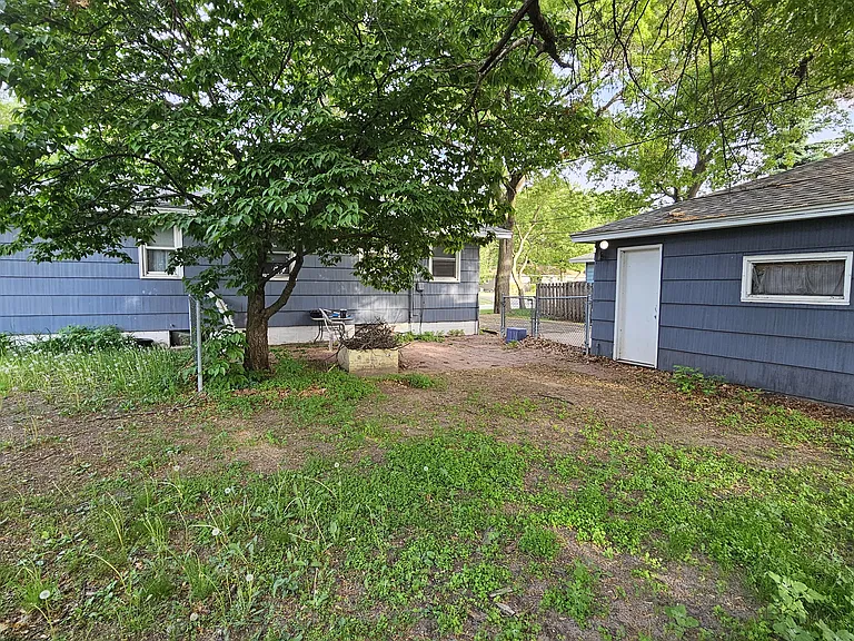 325 Territorial Rd NE — Photo 14