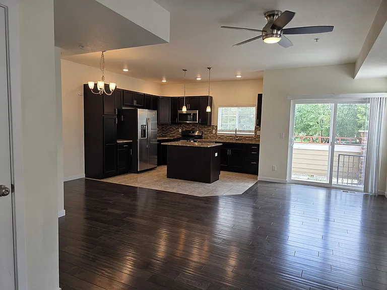 12856 Jasmine St #F — Photo 10