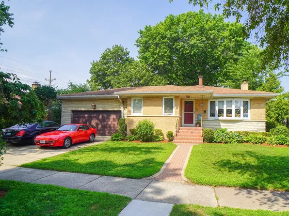 8110 Kenneth Ave, Skokie, IL 60076