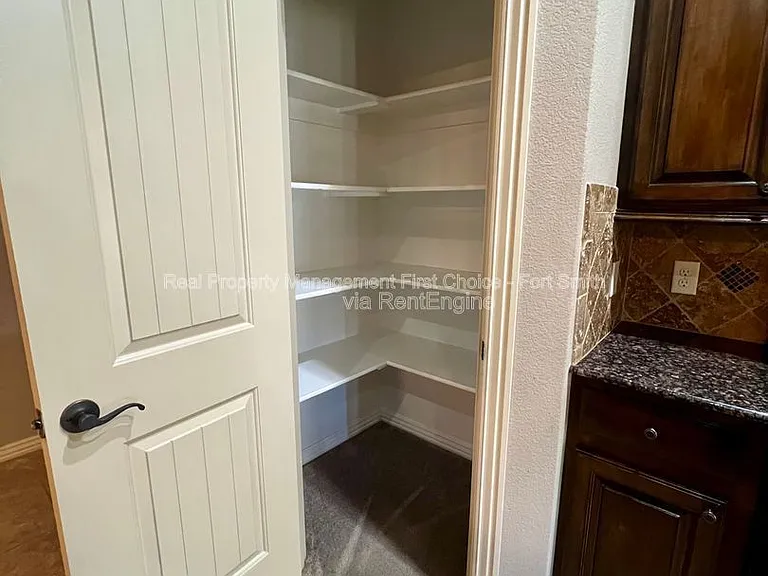 12200 Sycamore St — Photo 9