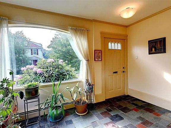 2nd image of 73 Gentian Ave