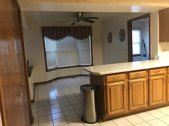 4th image of 1644 Brighton Dr
