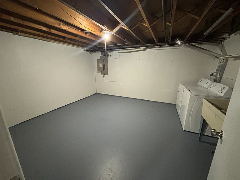 575 Schiller St #17 — Photo 22