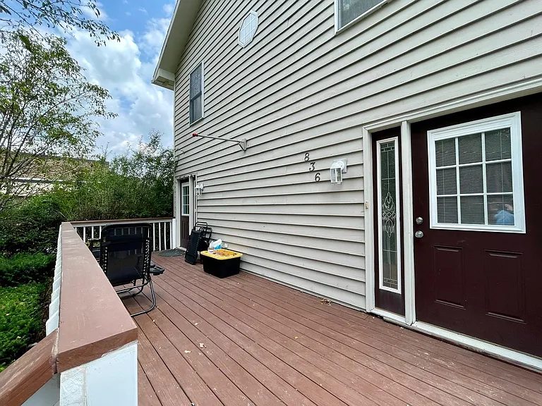 836 N Loomis St #B — Photo 3
