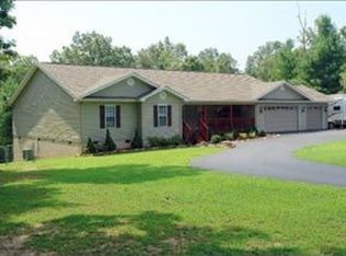 1137 Meridian Rd, Crossville, TN 38555