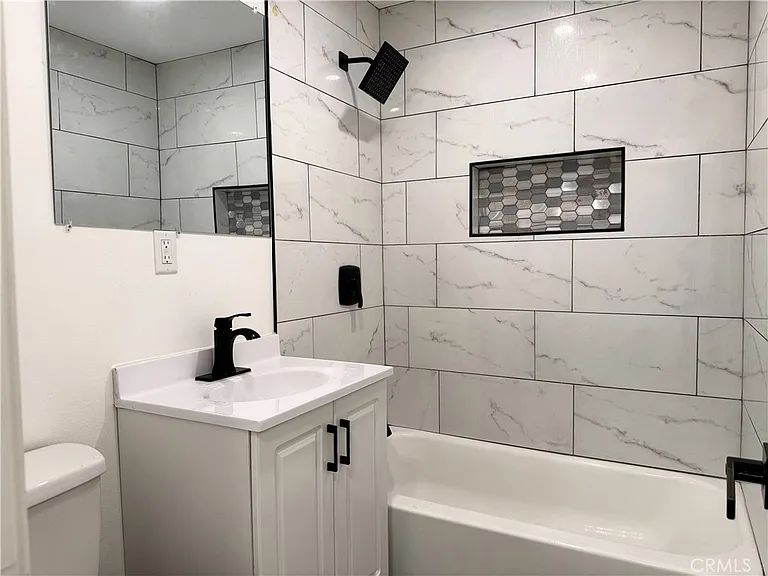 455 W Cowles St #459 — Photo 8