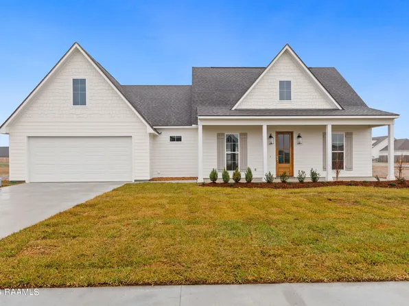 3311 Daisy Meadows Ln, Breaux Bridge, LA 70517