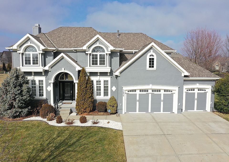 1st image of 3606 NE 95th St