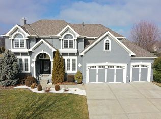 3606 NE 95th St, Kansas City, MO 64156