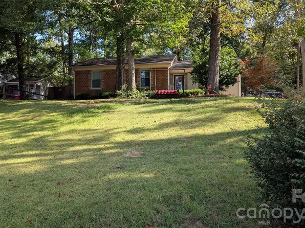 1740 Ashcroft Ln, Rock Hill, SC 29732
