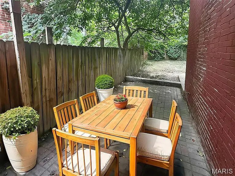 3658 Salena St — Photo 2