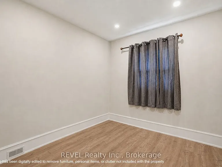 19 Leeper St — Photo 13