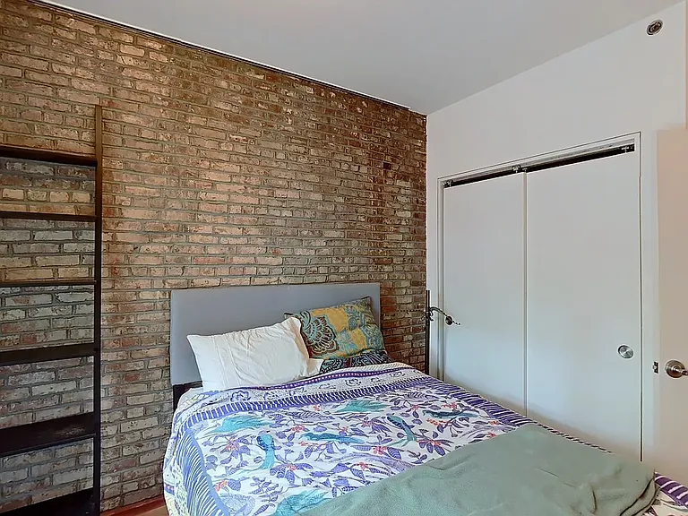 188 S 8th St #4 — Photo 7